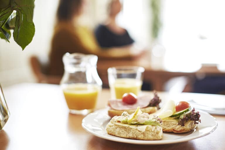 Frokost på Solstad